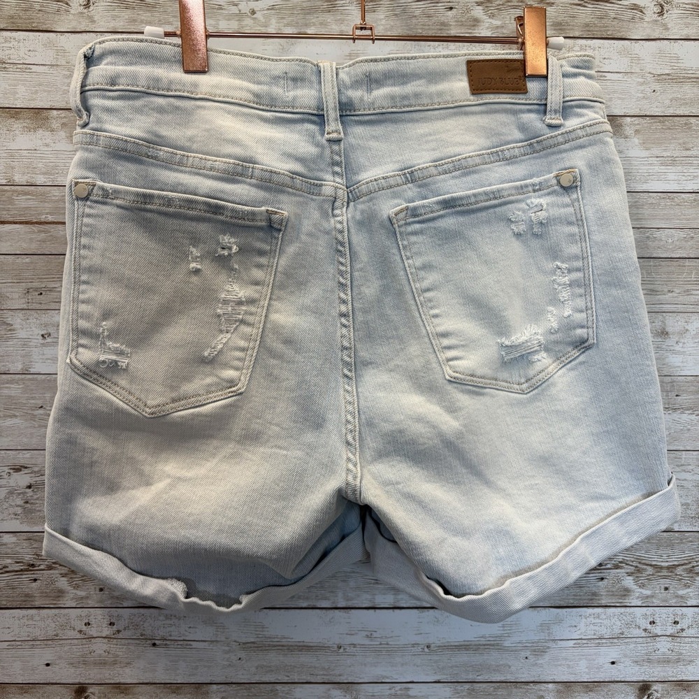 Judy Blue Womens M Shorts Aztec Pockets Peek Patches Cuffed High Rise JB150137 - Picture 3 of 11